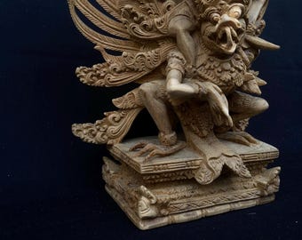 バリの手作り木製ガルーダ ウィスヌ彫刻、木彫り、バリ インドネシアの