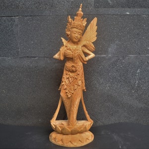 バリ島女神像 木製彫刻像 約30cm木製彫刻 Bali goddess statue - Etsy 日本