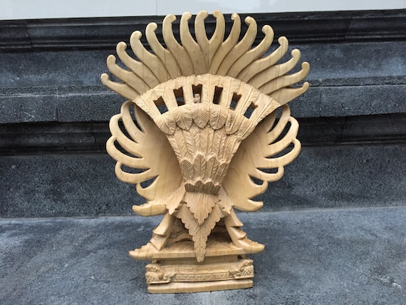 バリ島手作り木製ガルーダ ウィスヌ像 30x20x10 cm 木彫り、彫刻