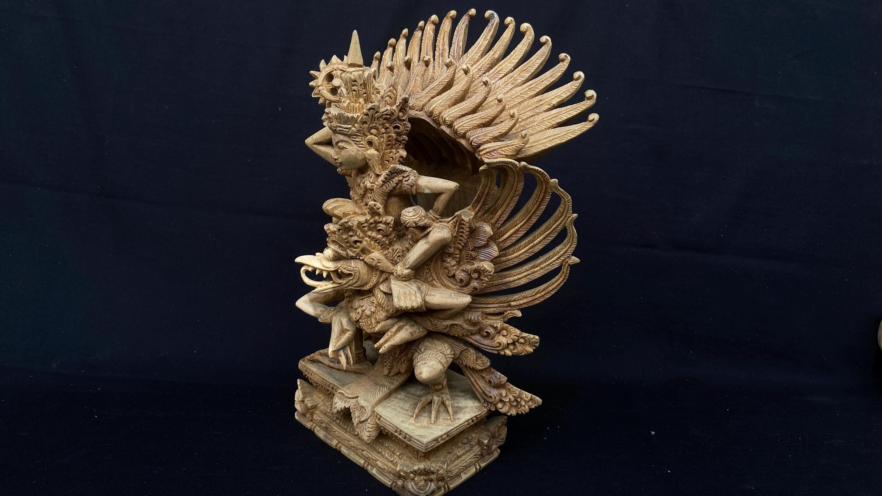 バリの手作り木製ガルーダ ウィスヌ彫刻、木彫り、バリ インドネシアの