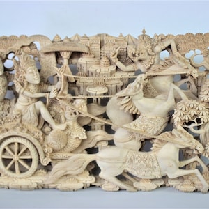Scultura in legno Mahabharata realizzata a mano in Bali, 30x50x7 cm, scultura in legno, arte di Bali, Indonesia