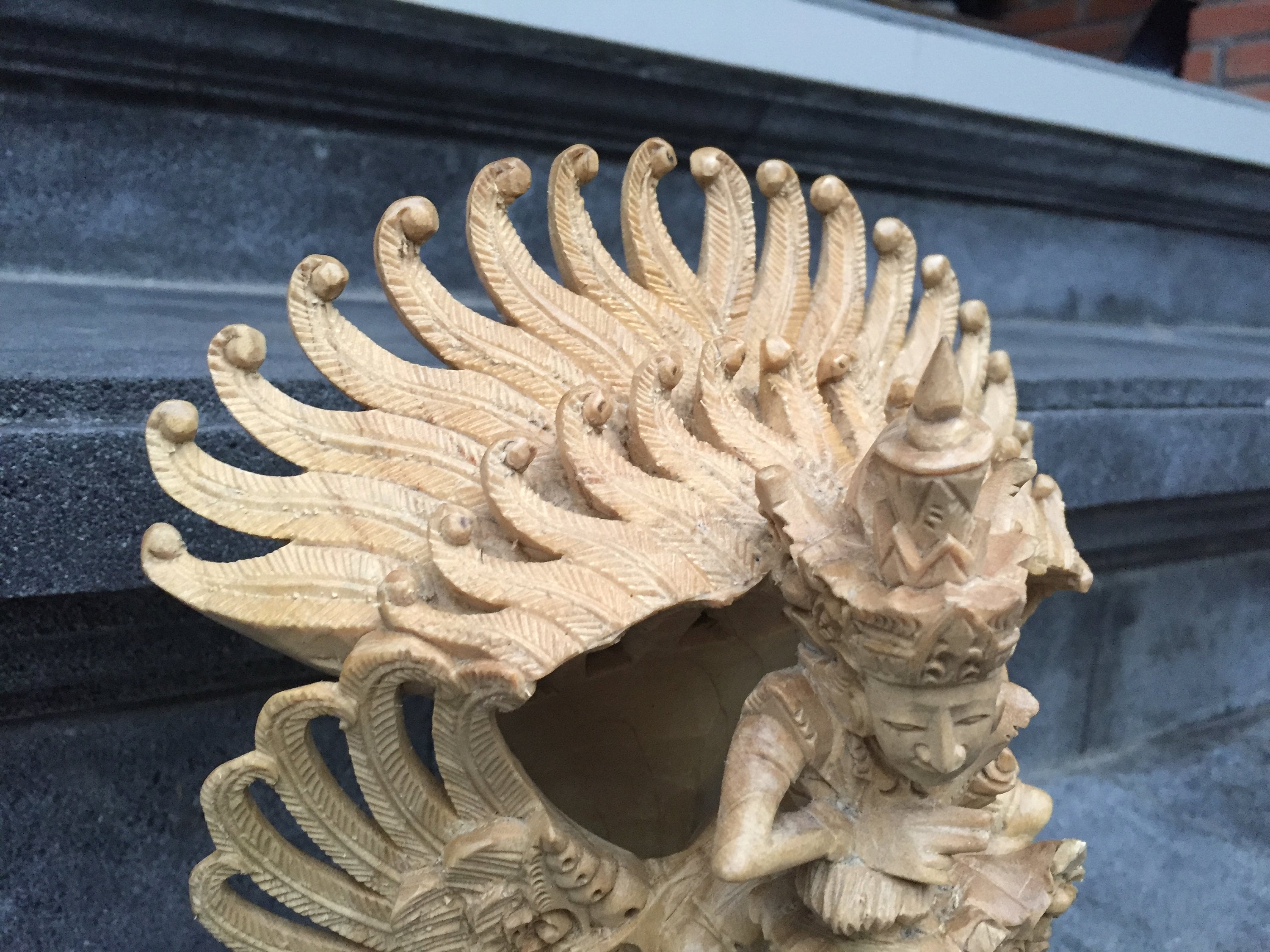 バリ島手作り木製ガルーダ ウィスヌ像 30x20x10 cm 木彫り、彫刻