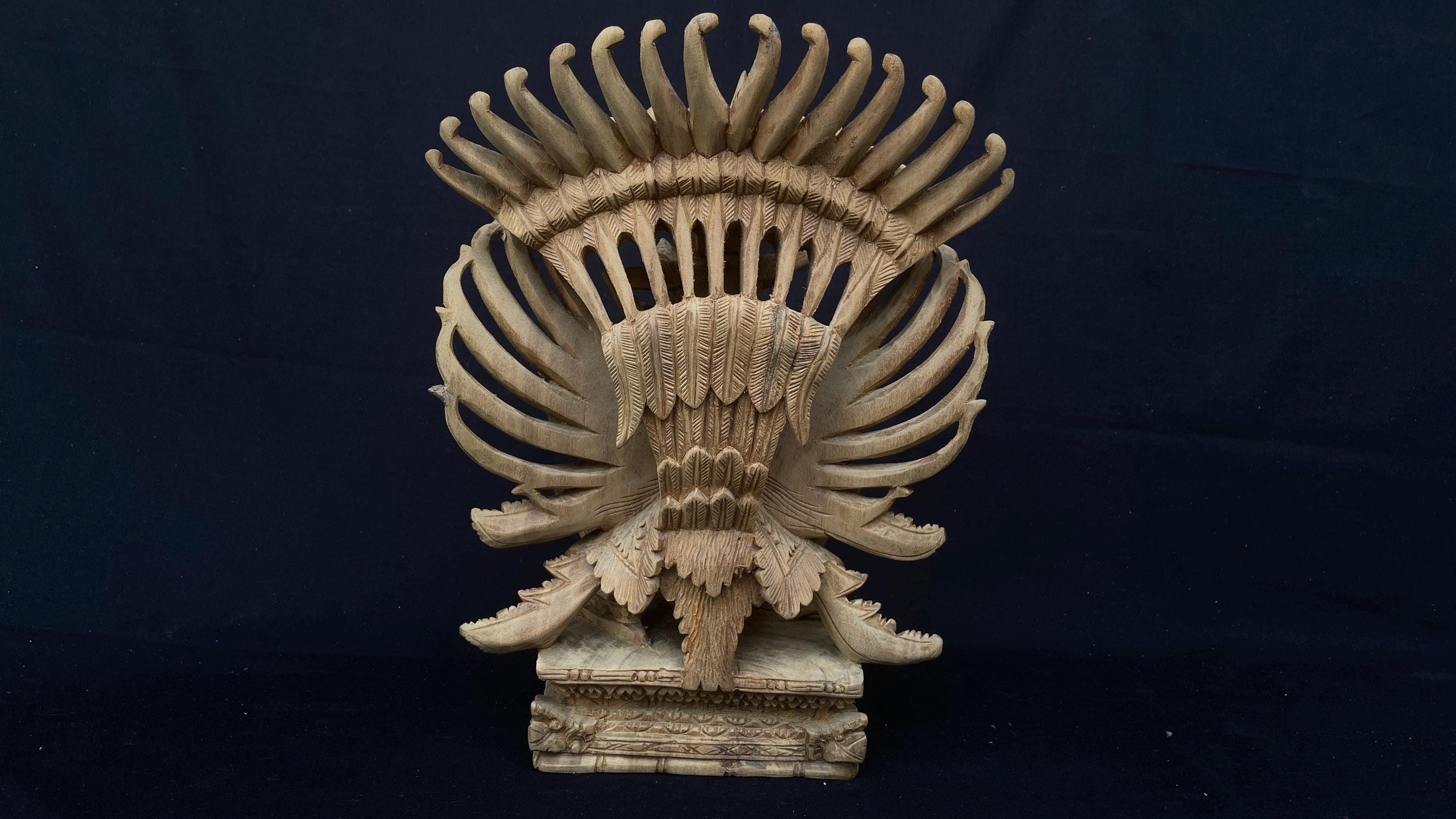 バリの手作り木製ガルーダ ウィスヌ彫刻、木彫り、バリ インドネシアの
