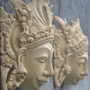 Balinese Wooden Couple Statues Handmade Bali Size 21 cm x 18 cm x 8 cm Wood Carving, Sculpture, Art from Bali Indonesia