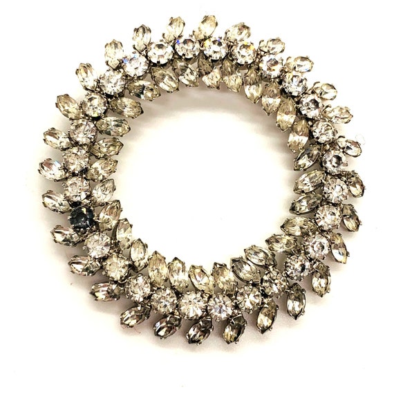 NAPIER Brooch Rhinestones Wreath Circle Vintage Si