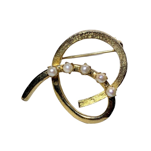 BROOKS Vintage Gold Tone Swirl Brooch with Pearls