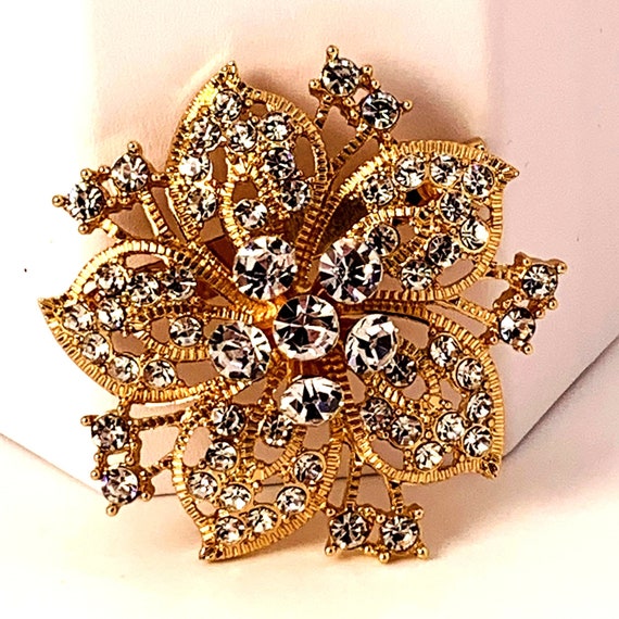 Brooch Pin Flower Sparkling Rhinestones Gold Tone… - image 2