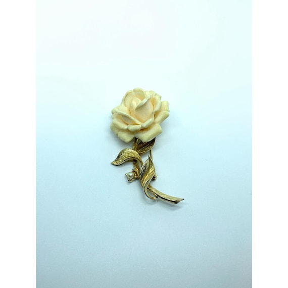 JUDY LEE Brooch molded white rose with pearl vint… - image 1