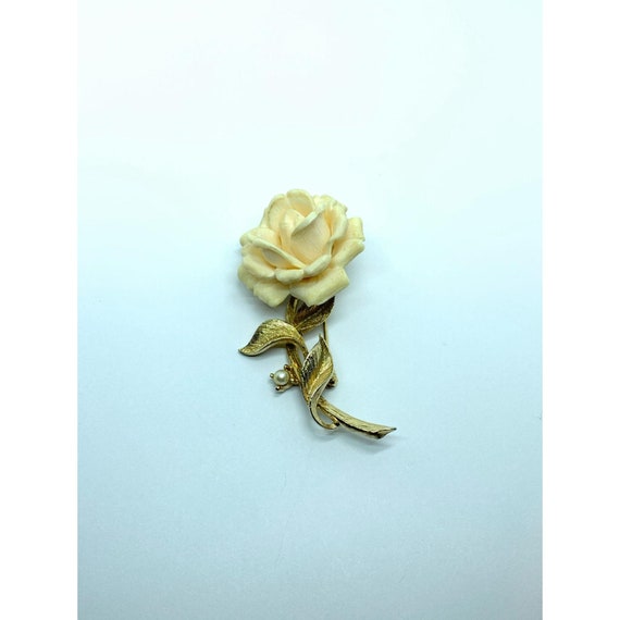 JUDY LEE Brooch Molded White Rose With Pearl Vintage 1960s  display picture 1