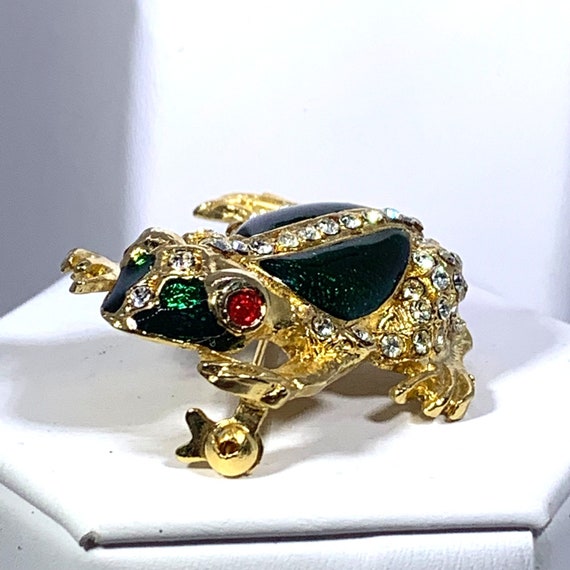Pin Brooch Frog Gold Tone Green Enamel Red Rhines… - image 2