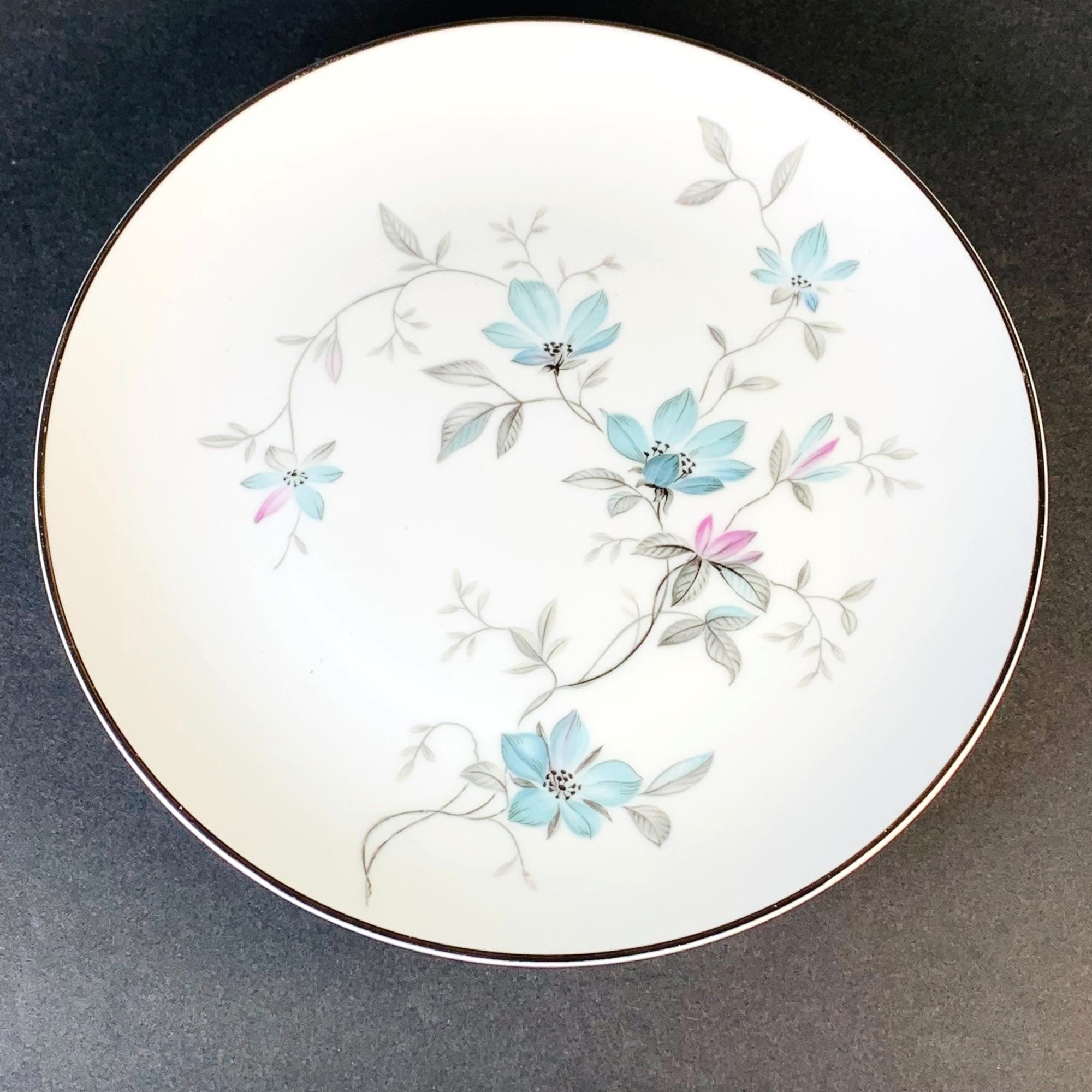 NORAs like plate  ノラズ NORAs like plate ノラズ