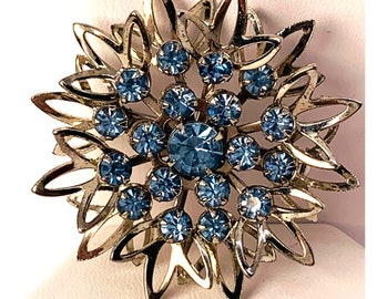 Vintage Rhinestone Brooch Blue Silver Tone Setting Starburst Flower Snowflake