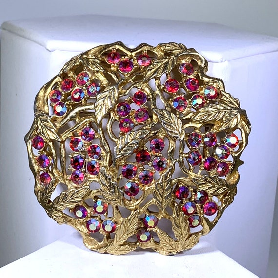 Sarah Coventry Brooch Red Rhinestones Gold Base L… - image 2