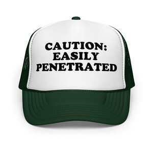 Intercambio de regalos divertidos, gorra de camionero, edición para fiestas de humor para adultos – Precaución: Fácilmente penetrable
