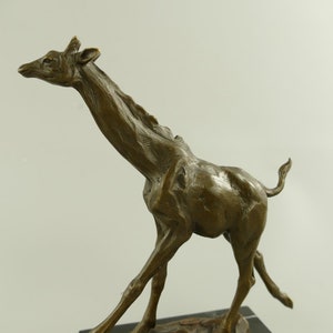 Vintage Bronze Sculpture Bronze Giraffe Figure Statue in Antique Style
