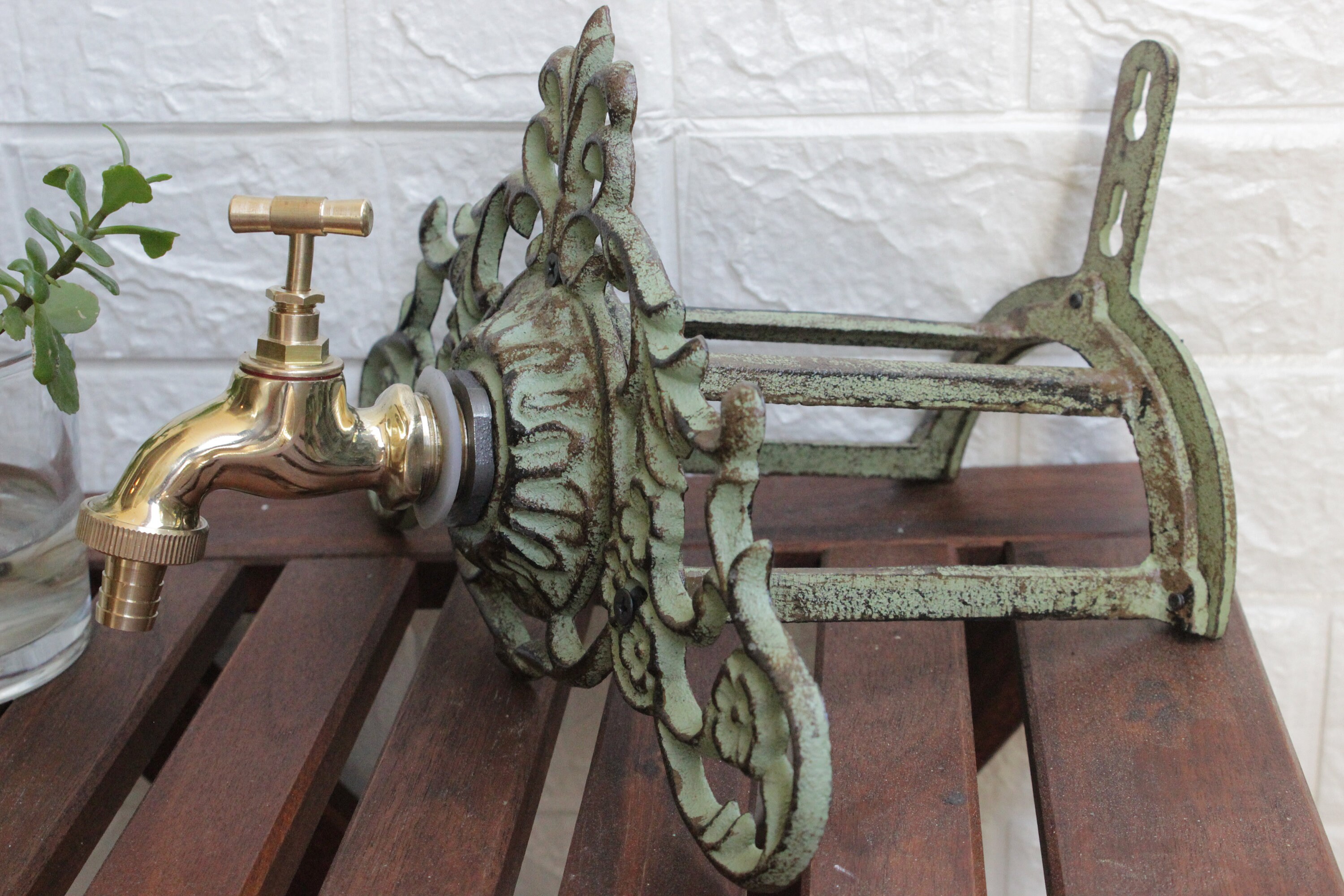 Graden Pants Holder Hose Holder Faucet 