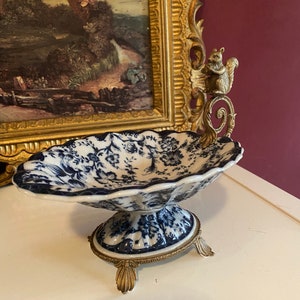 Vintage bowl - porcelain bronze - with squirrel