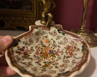 Vintage porcelain soap dish/bathroom accessory - antique style angel