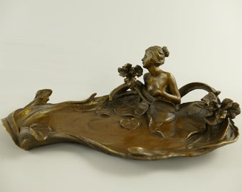 Bronze Sculpture - Figure Bronze Woman Bowl L.25 x 10 cm-