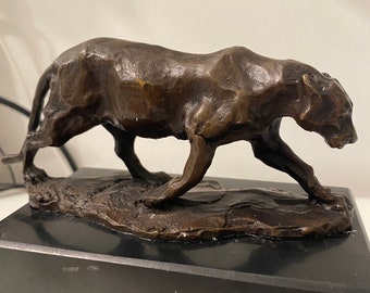 Sculpture animale en bronze signée vintage Panther Running