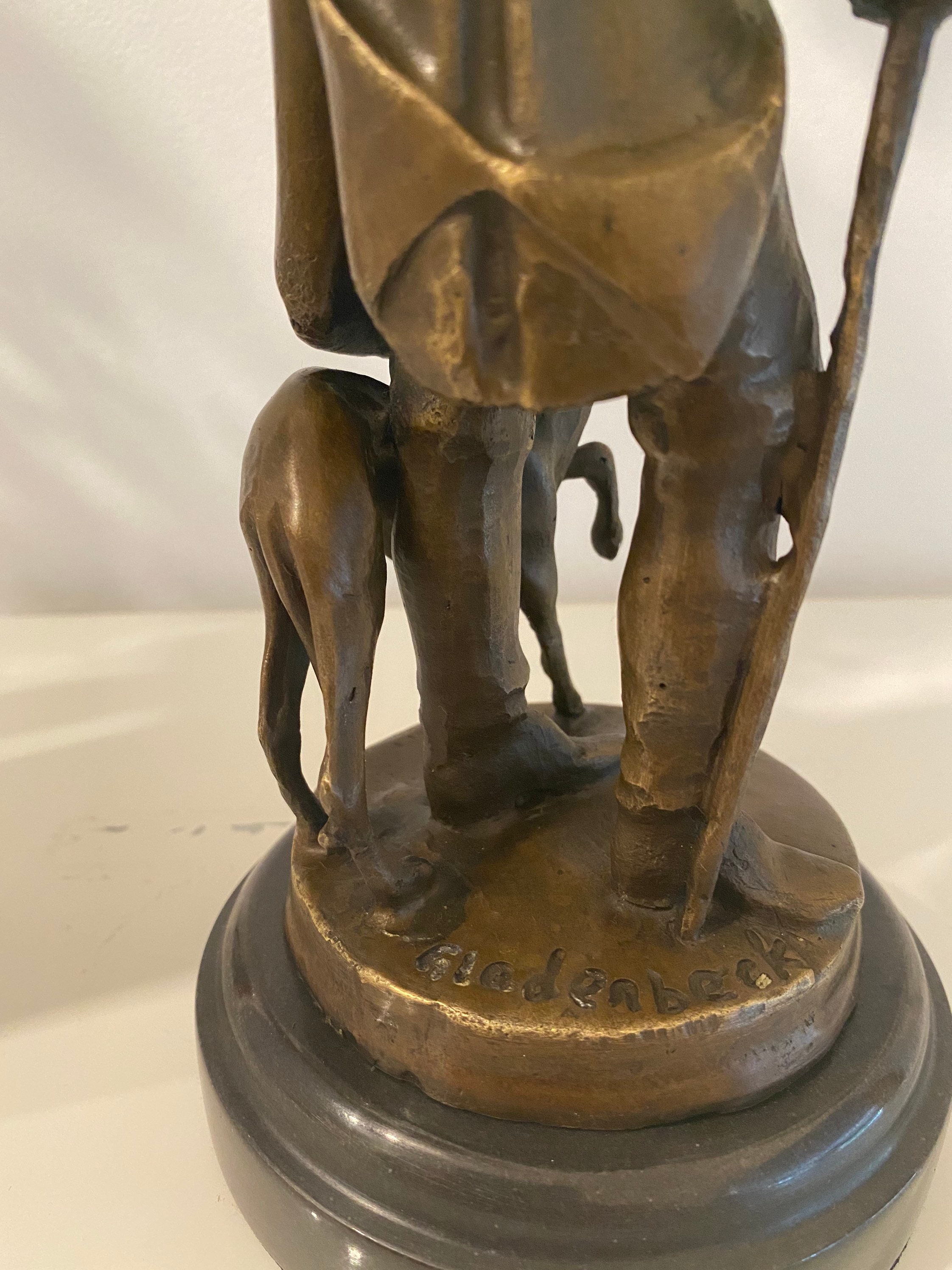 狩猟犬を連れたフリードリヒ2世「オールド・フリッツ」のブロンズ像