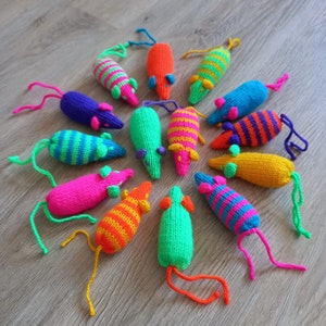 Neon colours catnip mouse with optional ball