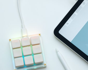 Micro Mechanical Keyboard | Customisable | RAMA Keycaps | RGB Backlight