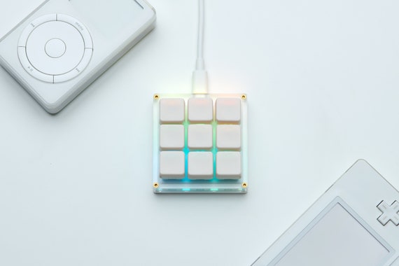 Micro Mechanical Keyboard | Customisable | RAMA Keycaps | RGB Backlight