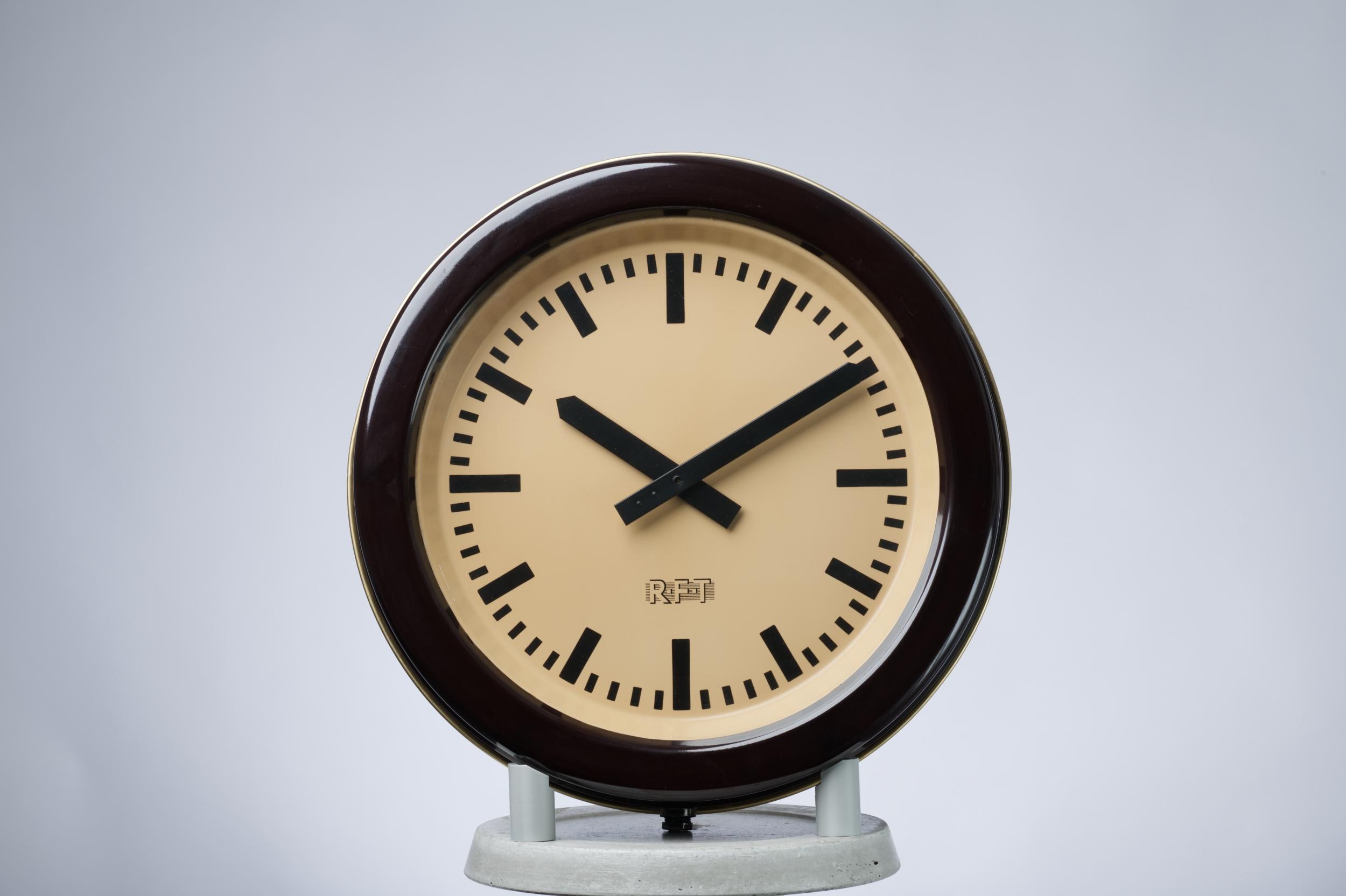 Large Vintage Braun Wall Clock - Etsy