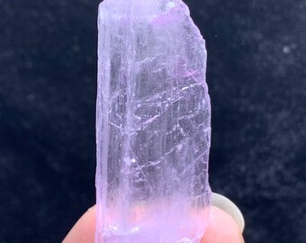Cristal de Kunzita Rosa Terminado Naturalmente, Kunzita Bruta, Espécime de Kunzita, Kunzita Bruta, Espécime de Minerais do Afeganistão - 13 gramas