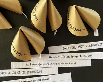 Frasi stampabili sui biscotti della fortuna, decorazioni per la tavola di Capodanno 2026 da scaricare, proverbio fortunato, regalo di Capodanno, souvenir fortunato, piccolo regalo