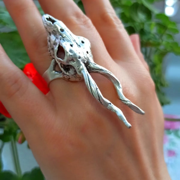 Silver Deer Skull With Horn Ring • Animal Caribou Stackable Ring • Gothic Wildlife: Silver Deer Skull Ring • Wildlife Chic Caribou Ring
