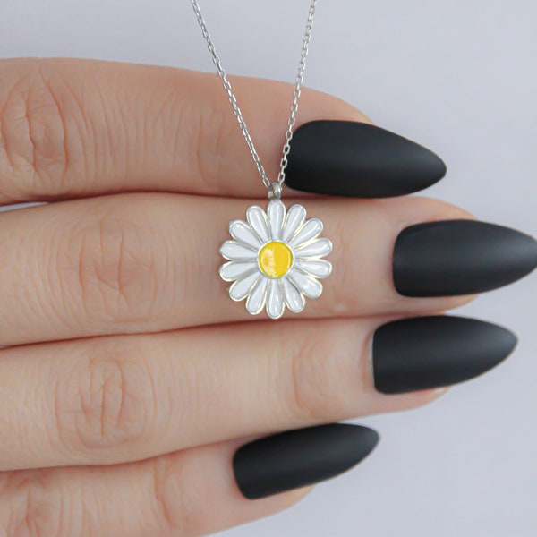 Daisy Necklace Sterling Silver | Daisy Pendant | Minimalist Flower Necklace | Dainty Daisy Necklace | Floral Necklace | Bridesmaid Gift
