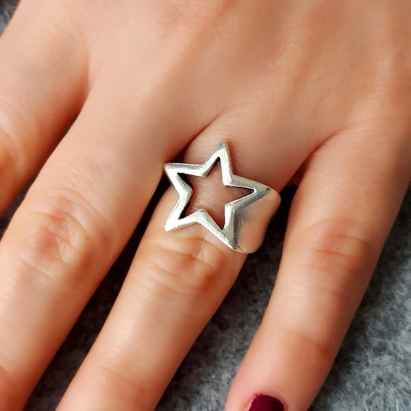 Falling Star Ring • Make A Wish Ring • Pentagram Ring • Stamped Star Ring • Gothic Star Signet Ring • Pagan Witch Ring • Falling Star Ring