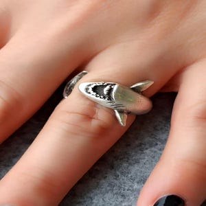 Adjustable Shark Ring – Handmade Silver-Plated Ocean Jewelry, Shark Bite Open Ring