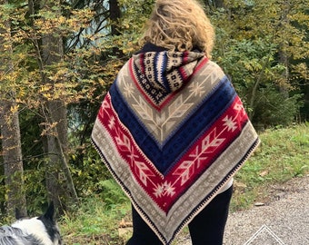 Poncho aus Wolle