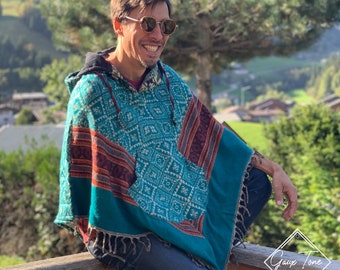 Poncho aus Wolle