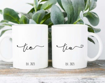 Personalisiertes Tio und Tia Tassen-Set, spanische Tante und Onkel passendes Geschenk, Tia Schwangerschaftsankündigung, Baby offenbaren, neues Tio-Geschenk, Tio-Geschenk