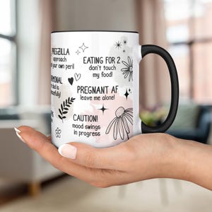 Lustige Schwangerschaftstasse, erwartet Mutter Geschenk, lustiges Geschenk für schwangere Frau, werdende Mutter Geschenk für schwangere Freundin, zum ersten Mal schwanger, Baby Bump Humor