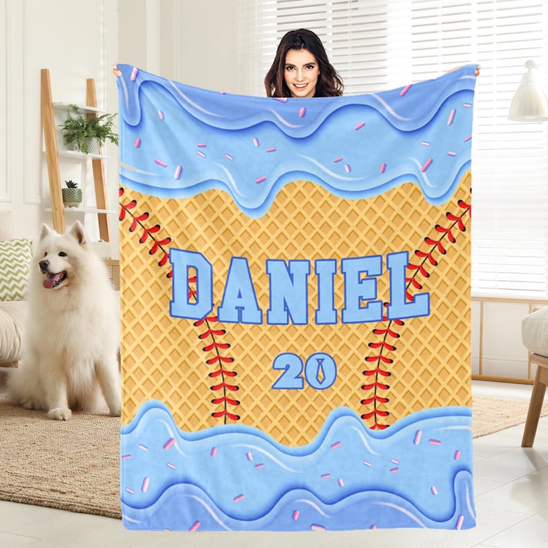 Personalized Ice Cream Baseball Blanket: Custom IceCream Drip Design Gifts for Kids afbeelding 7