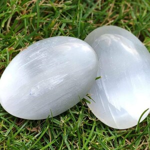 Selenite Palm Stone | Bulk Palm Stone |Palm Stone In Wholesale | intuition crystal | Bulk Crystals | Energy Stone | Energy Crystal