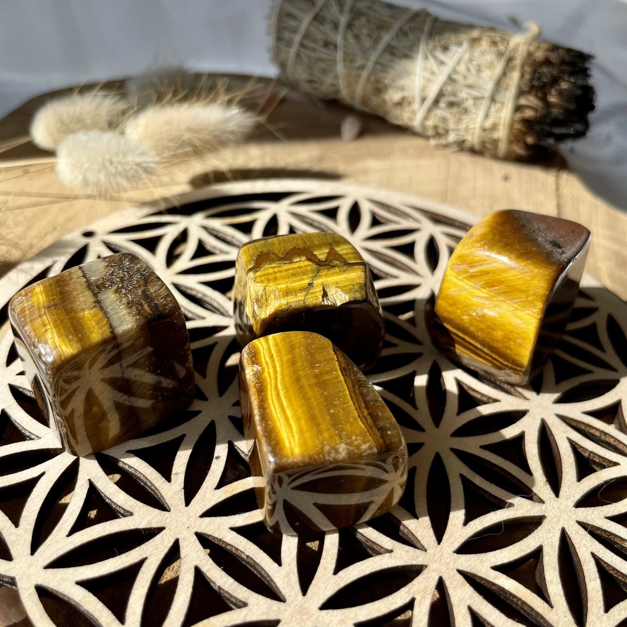 Pierre Roulée Oeil de Tigre - Cristaux Semi-Précieux Minéraux Brutes Pierre d'œil Tigre- Lithothérap