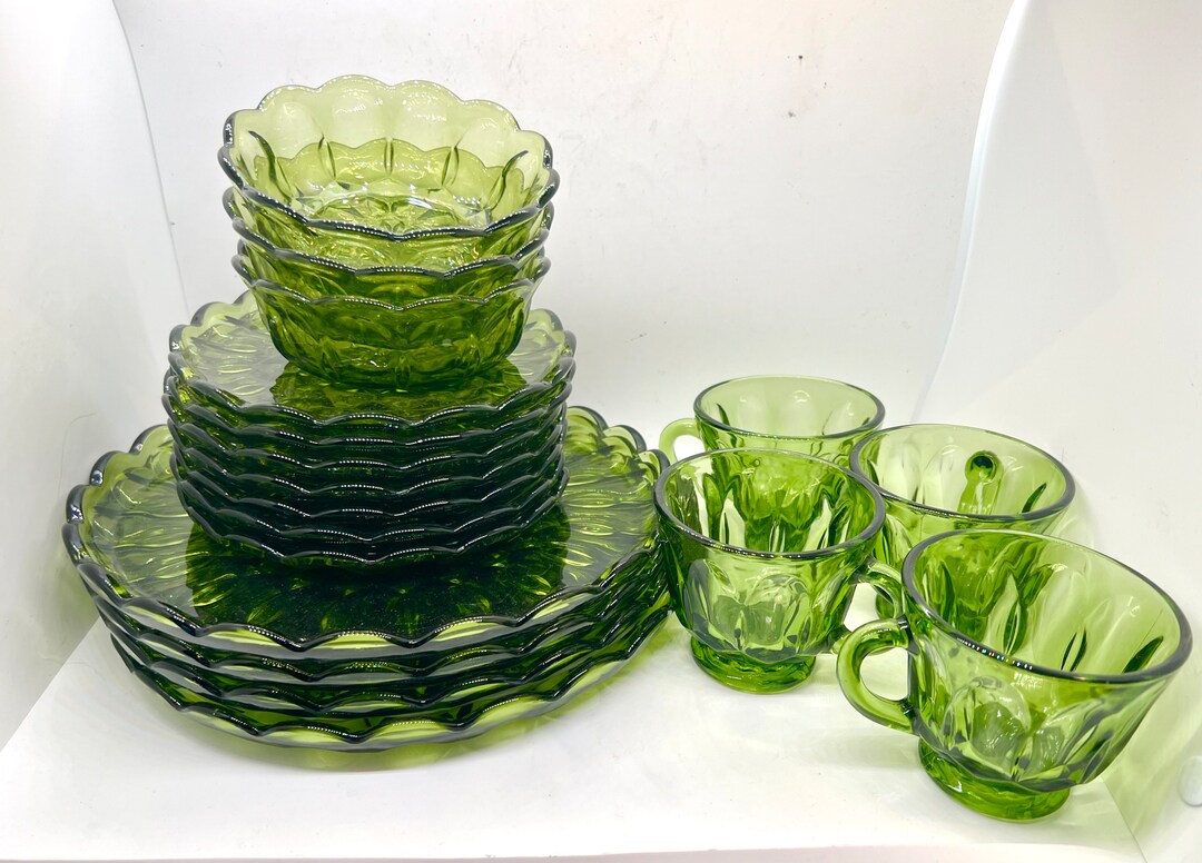 Vintage 1970s Anchor Hocking Fairfield Green Plates, Bowls, Glass 
