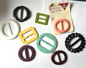 Vintage 40s/50s Bakelite and Plastic Buckles / Scarf Slides. Take your pick.