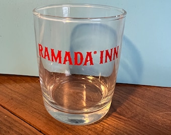 Copa de cóctel vintage Ramada Inn de los años 70