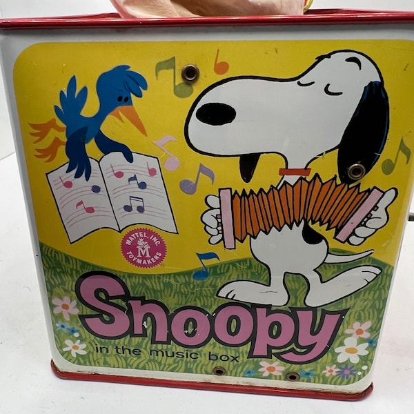 Vintage 1966 Snoopy Peanuts Jack in the Box, Metal Wind-Up Music Box, See Description