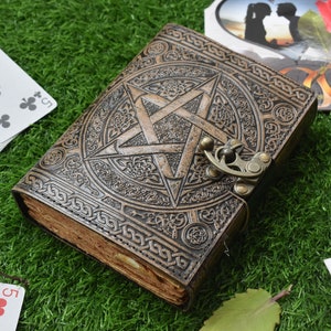 Pentagramm Leder-Journal Buch der Schatten handgemachtes Büttenpapier Zauberbuch Buch der Schatten Journal Buch der Schatten handgefertigtes Tagebuch Zauberbuch Vintage 20x15 cm