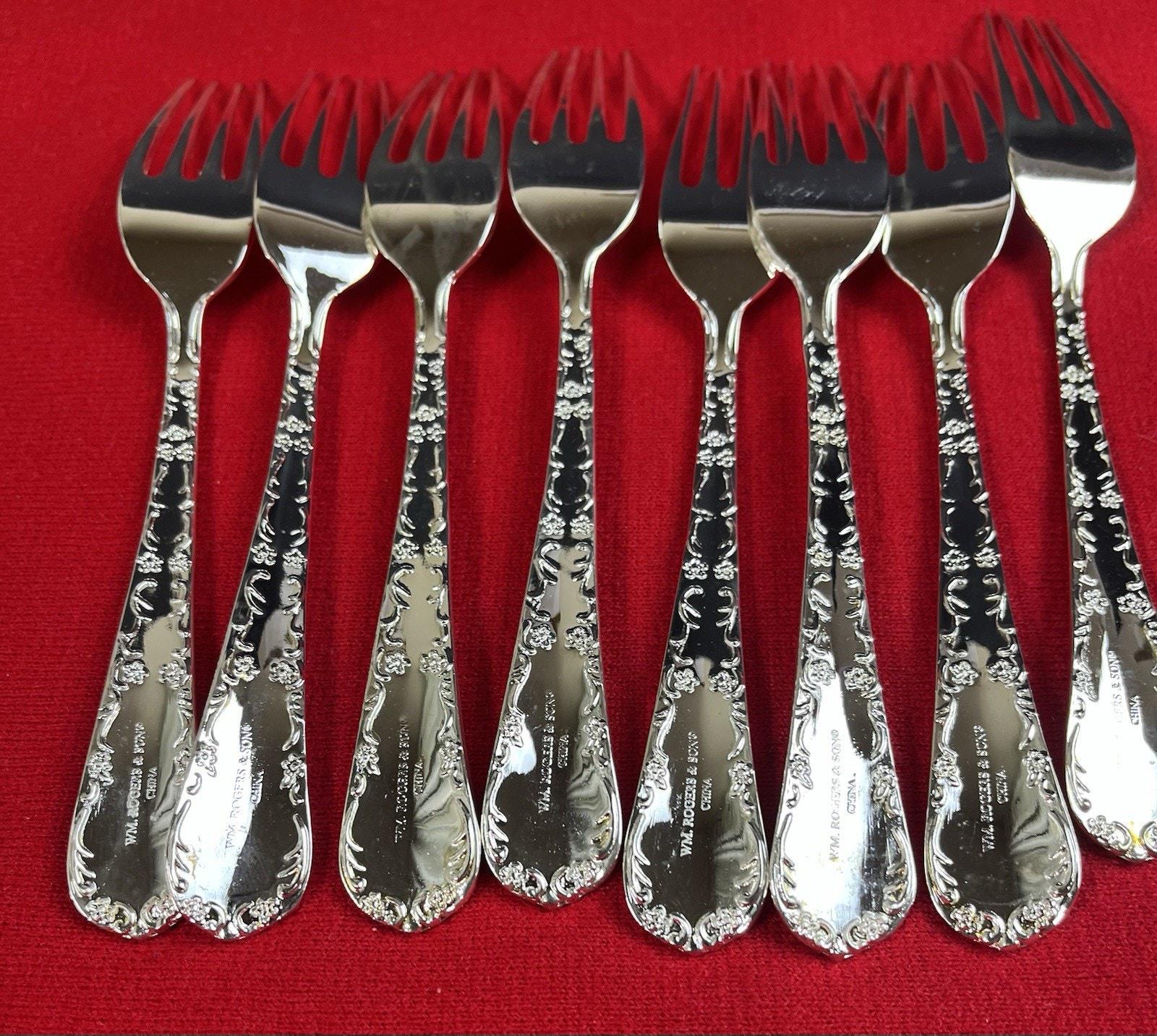 WM Rogers & Son Enchanted Rose Silverplate Flatware Set, 42 Piece