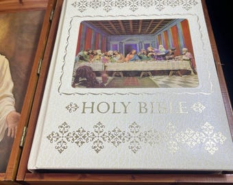 Vintage 1976 Holy Bible KJV, Old Masters Illustrated Bible, Last Supper Cover, Wooden Presentation Case