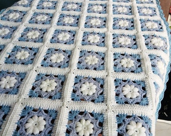 Couverture afghane carrée grand-mère au crochet faite main : décoration bohème